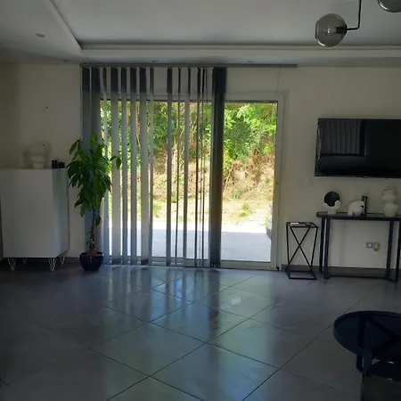 Villa Charming House Between City&countryside *